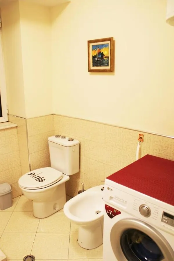 Dream Apartment Tirana 0*,  Albania